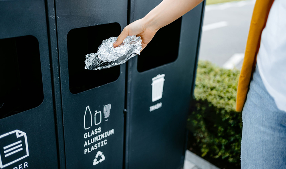 Revelando La Dinámica De La Descomposición: Plástico Vs. Materiales Compostables En Envases Sostenibles