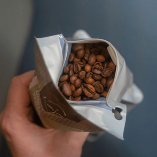 custom-coffee-bags-with-valve.jpg